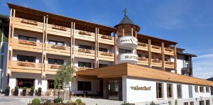 A gennaio la vacanza al Vitalpina Hotel Valserhof è Ski guiding con i maestri di sci alla scoperta della Val Pusteria