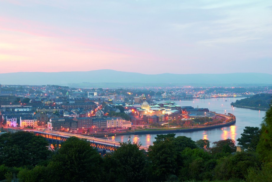 In Irlanda a Derry-Londonderry il festival della cultura si trasforma in Lumière Festival