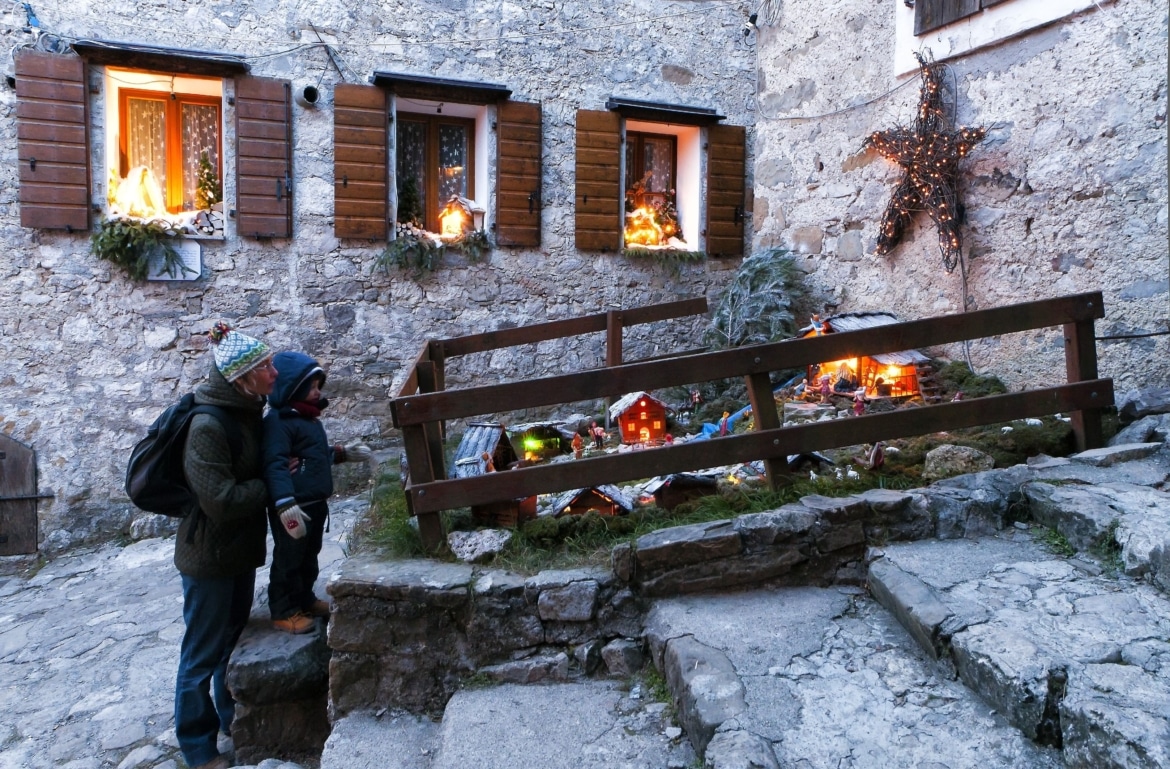 Sulle Dolomiti friulane, nei paese di Poffabro e Andreis dove la tradizione natalizia è piena di fascino