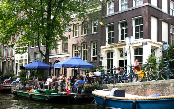 L'Olanda si apre alla primavera con manifestazioni all'aria aperta