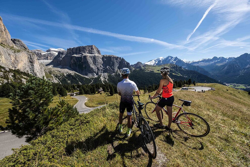 L'Hotel Croce Bianca invita tutti a pedalare sulle Dolomiti