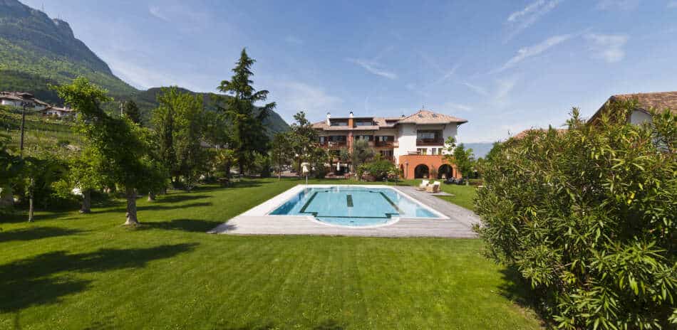 I Vinum Hotels Südtirol, offrono le più belle piscine tra le vigne 