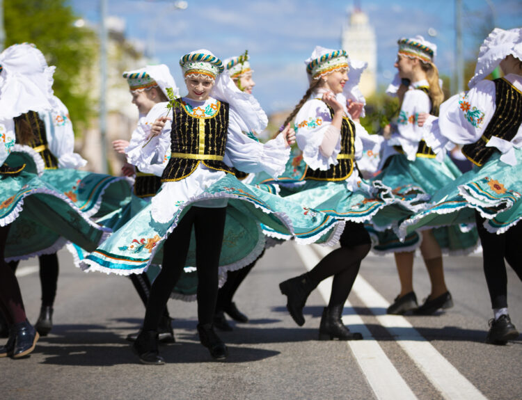 Festività mondiali, un tramite per conoscere tradizioni culturali insolite