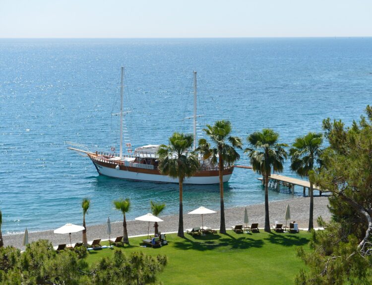 Club Med, le sue piscine tutte da scoprire e adatte a tutti i gusti, sono originali ed amplificano l'offerta di relax dei suoi famosi Resort
