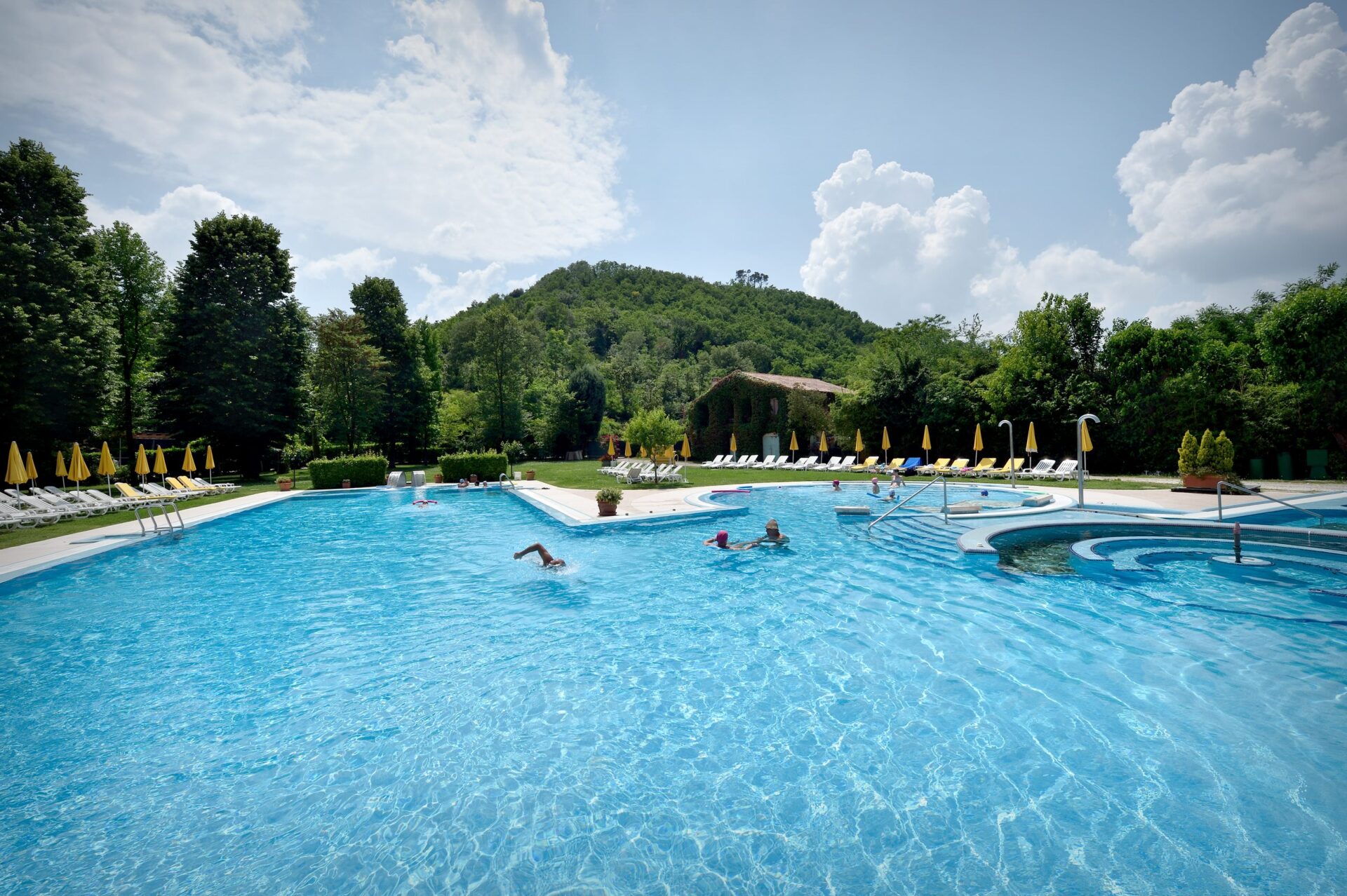 Terme Preistoriche di Montegrotto, la meta ideale per un soggiorno rigenerante immersi nella bellezza della natura ai piedi dei Colli Euganei