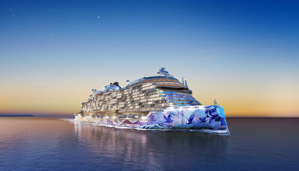 Norwegian Luna