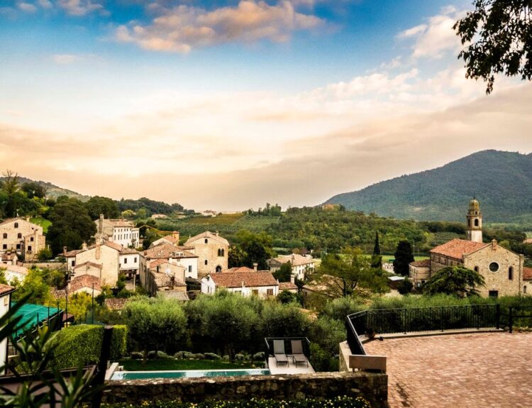 Scopri gli eventi 2025-2026 ad Arquà Petrarca, tra poesia, musica, tradizioni e sapori nel borgo del poeta