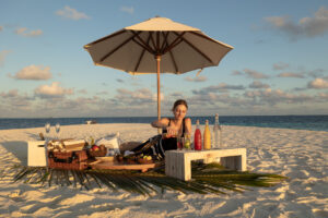 Nuove esperienze esclusive al Sun Siyam Iru Veli: cene private, crociere al tramonto e cucina gourmet nel paradiso delle Maldive.
