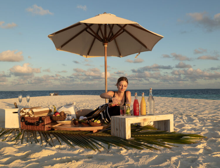 Nuove esperienze esclusive al Sun Siyam Iru Veli: cene private, crociere al tramonto e cucina gourmet nel paradiso delle Maldive.