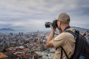 Scopri tecniche, trucchi e app per foto di viaggio spettacolari, anche con il tuo smartphone. Evita errori e migliora subito i tuoi scatti!