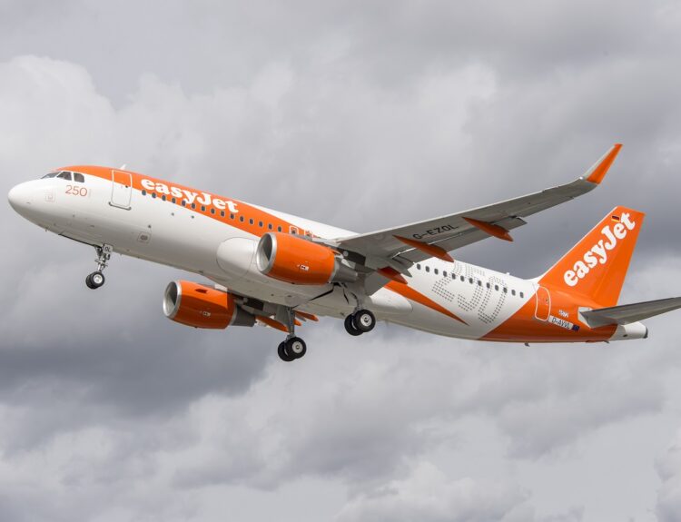 aereo easyJet