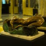 Vivere l'arte a Napoli presso il Grand Hotel Parker’s, con la mostra mostra Parthenope Syreni e il presentato restauro bronzo Efebo.