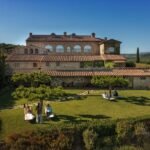 All'Hotel Le Fontanelle, il visitatore può gustare appieno le prelibatezze del territorio, fra le cooking class artigianali e le cene private