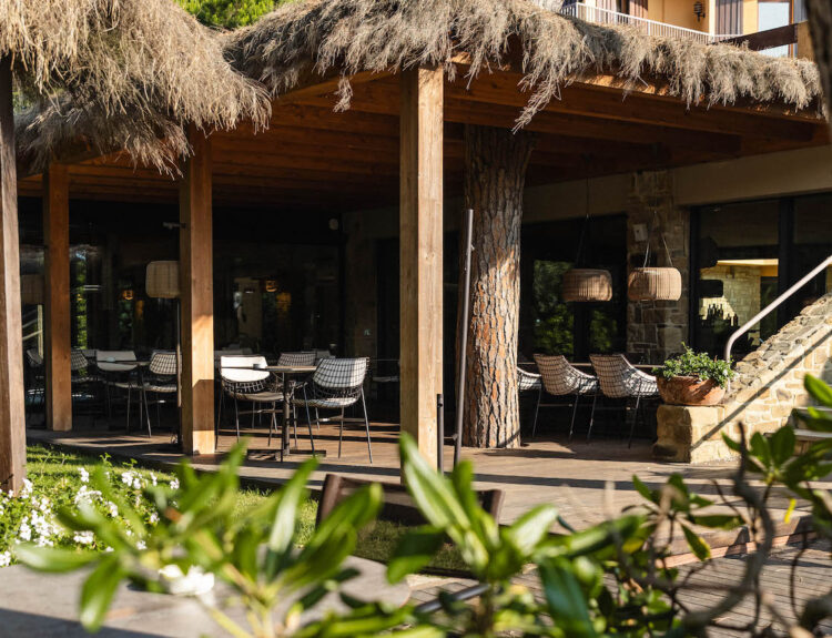Con Carattere Toscano Hotels & Resorts scopri la Toscana autentica: paesaggi mozzafiato, ospitalità sincera e sapori indimenticabili.