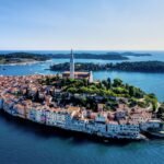Raggiungere l'Istria da Trieste non è mai stato così facile: ripristinate le tratte veloci di tragetto per Parenzo e Rovigno.