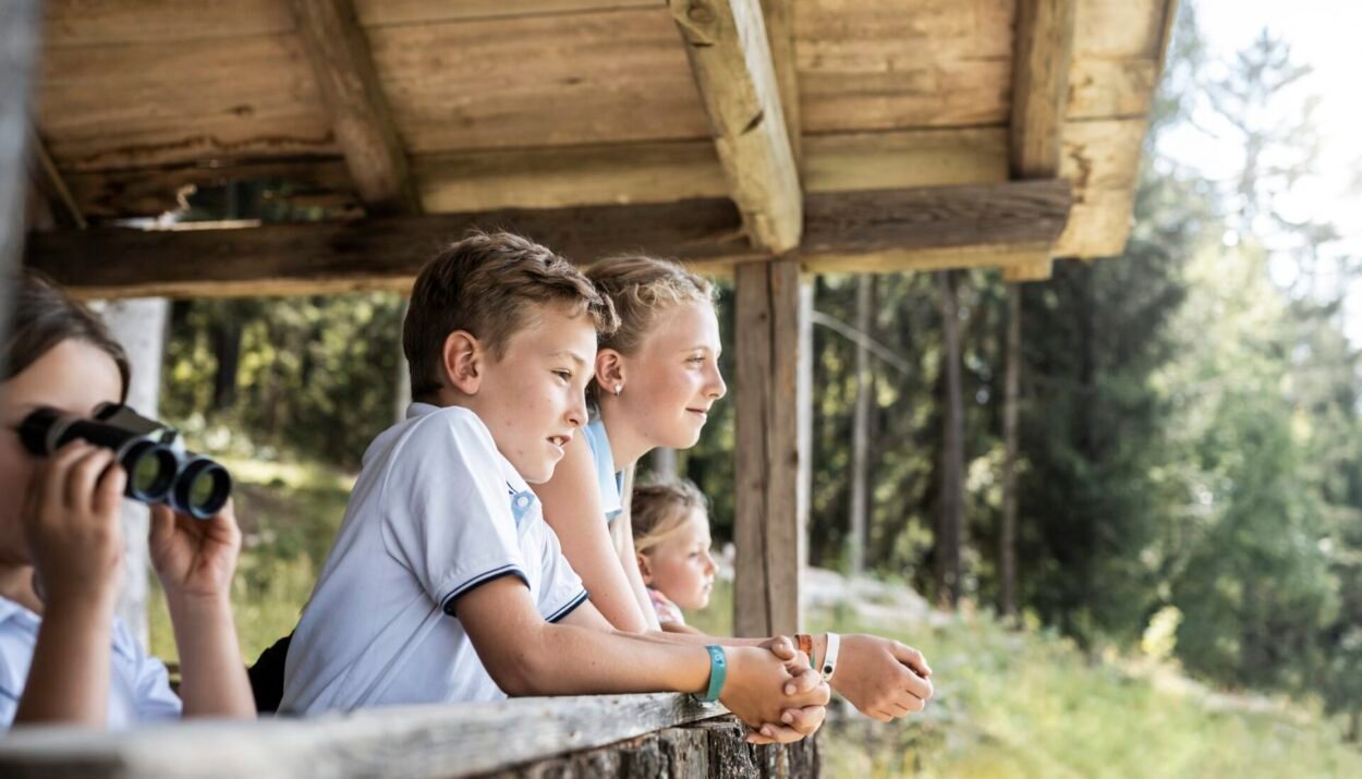 “Emozioni di settembre”: il pacchetto dell'AKI Family Resort PLOSE per un’esperienza unica immersi nel foliage autunnale dell’Alto Adige.