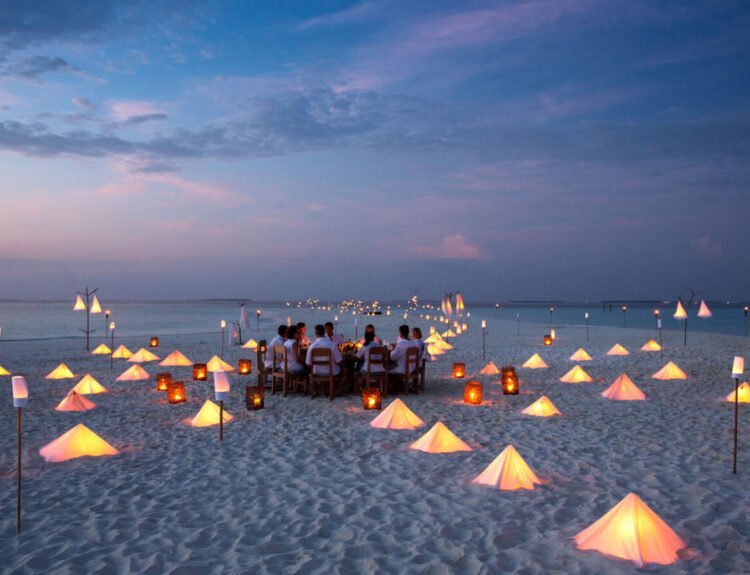 Scopri Soneva Fushi, premiato tra i migliori hotel 2025. Vivi il lusso barefoot alle Maldive con esperienze uniche e vantaggi esclusivi.