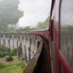 Cinque viaggi in treno a settembre tra borghi, natura e tradizioni: esperienze autentiche lontano dal turismo di massa. Parti ora!