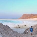 Scopri Socotra, l’isola dello Yemen con paesaggi unici e biodiversità rara. Un viaggio autentico fuori dal tempo! ViaggiareNews