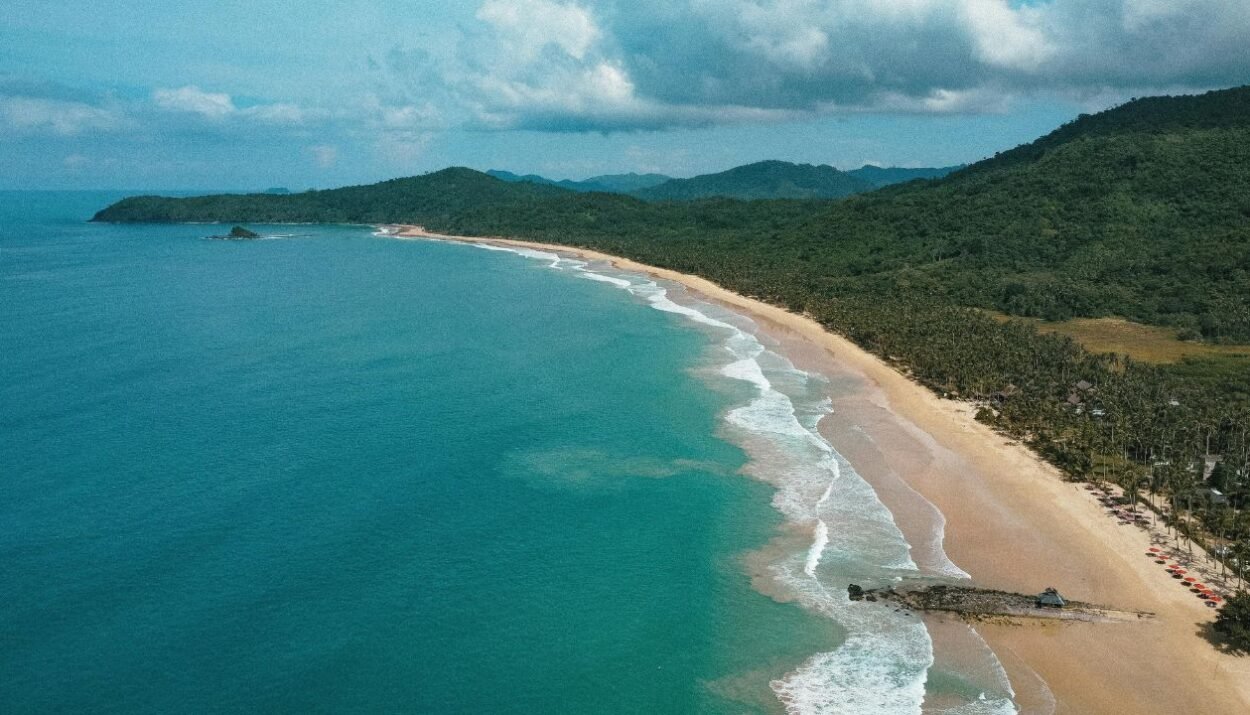 Palawan incanta con spiagge remote, lagune turchesi e immersioni nei relitti. Un viaggio autentico tra natura, mare e cultura filippina - Viaggiarenews