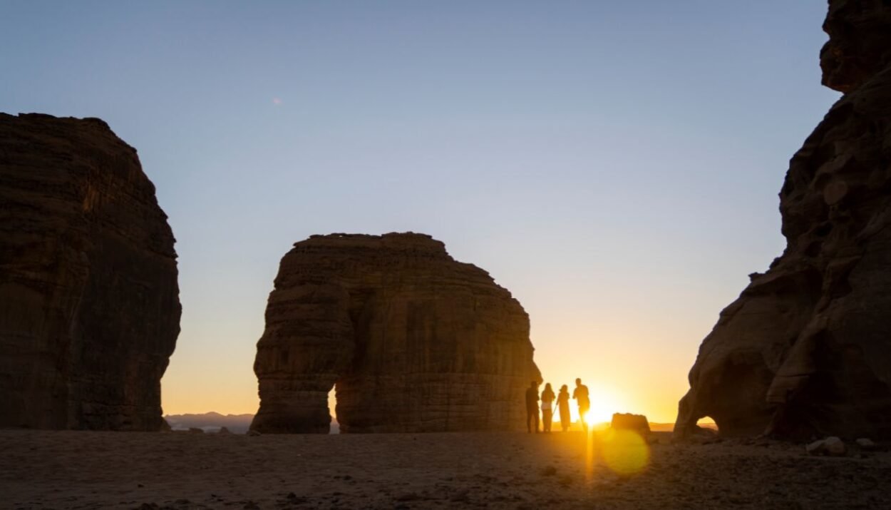 Scopri AlUla in Arabia Saudita: tra rovine UNESCO, resort esclusivi e natura mozzafiato. Vivi un viaggio fuori dall’ordinario!