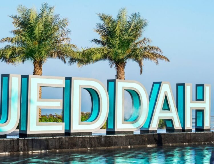 Scopri Jeddah tra cultura, eventi e tramonti sul mar Rosso. Vivi l’autenticità saudita in una città che incanta a ogni passo