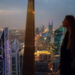 Vivi Riyadh tra sport, cultura e avventura nel deserto dell'Arabia Saudita. Una città sorprendente che unisce tradizione e innovazione. Viaggiarenews