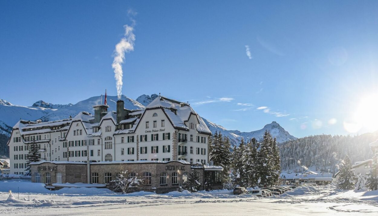Vivi l'inverno 2026 al Cresta Palace: spa, cucina d'autore e lusso alpino a due passi da St. Moritz. Prenota ora la tua fuga esclusiva! Viaggiarenews