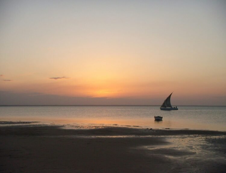 Scopri il Mozambico: spiagge da sogno, snorkeling, cultura e resort eco-luxury. Vivi ora un'esperienza autentica e sostenibile! ViaggiareNews