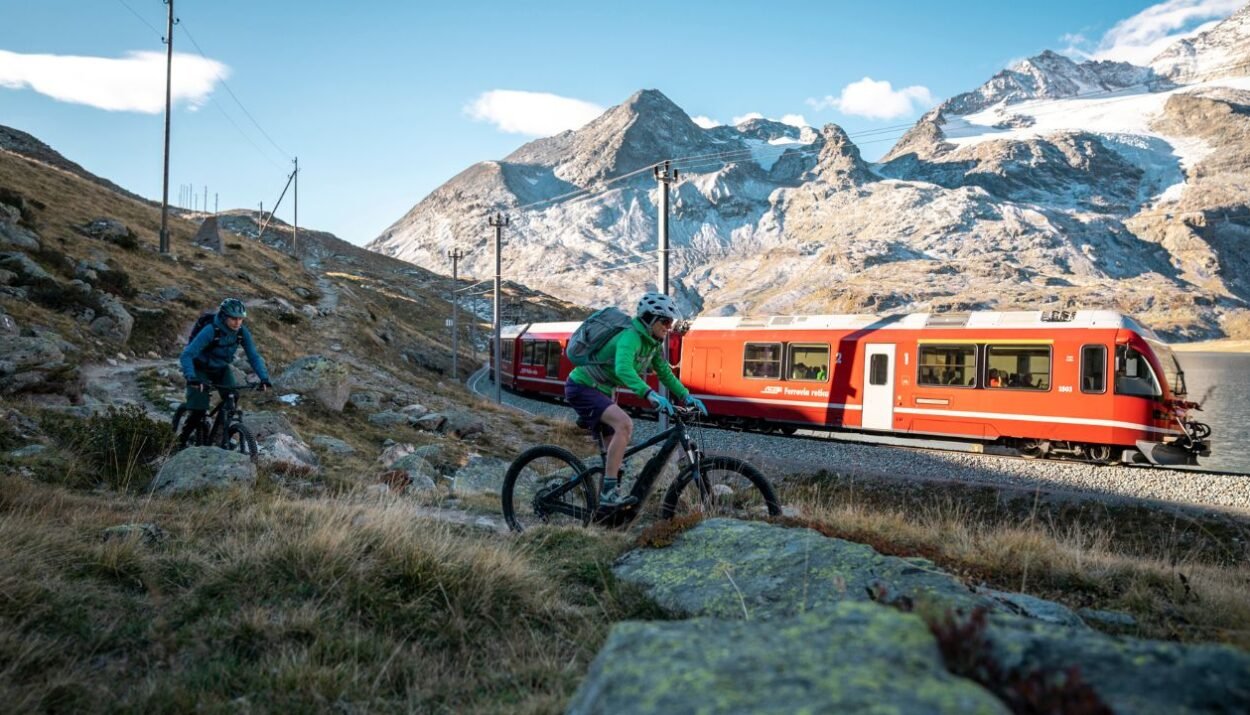 Valposchiavo tra Trenino Rosso, trekking e bike: natura, sapori autentici e NOVA Eroica Svizzera 2026 ti aspettano.