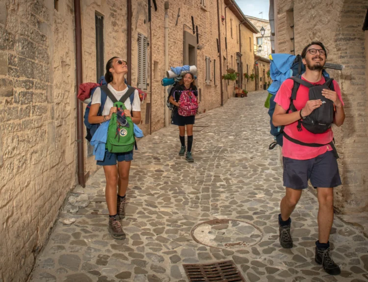 Umbria: l’estate italiana 2026 tra cammini francescani, festival nei boschi e borghi senza tempo