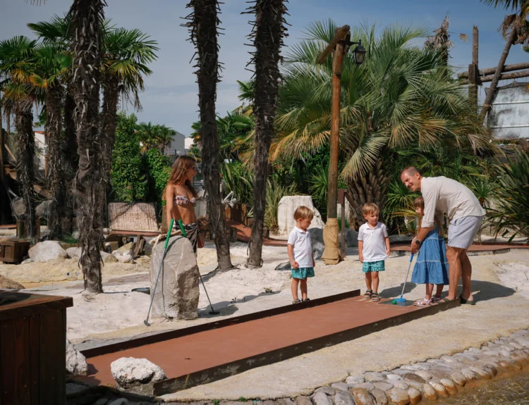 Caribbean Golf rivoluziona il minigolf a Caribe Bay tra pirati e tesori
