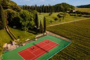 Villa Cordevigo inaugura il tennis tra i vigneti