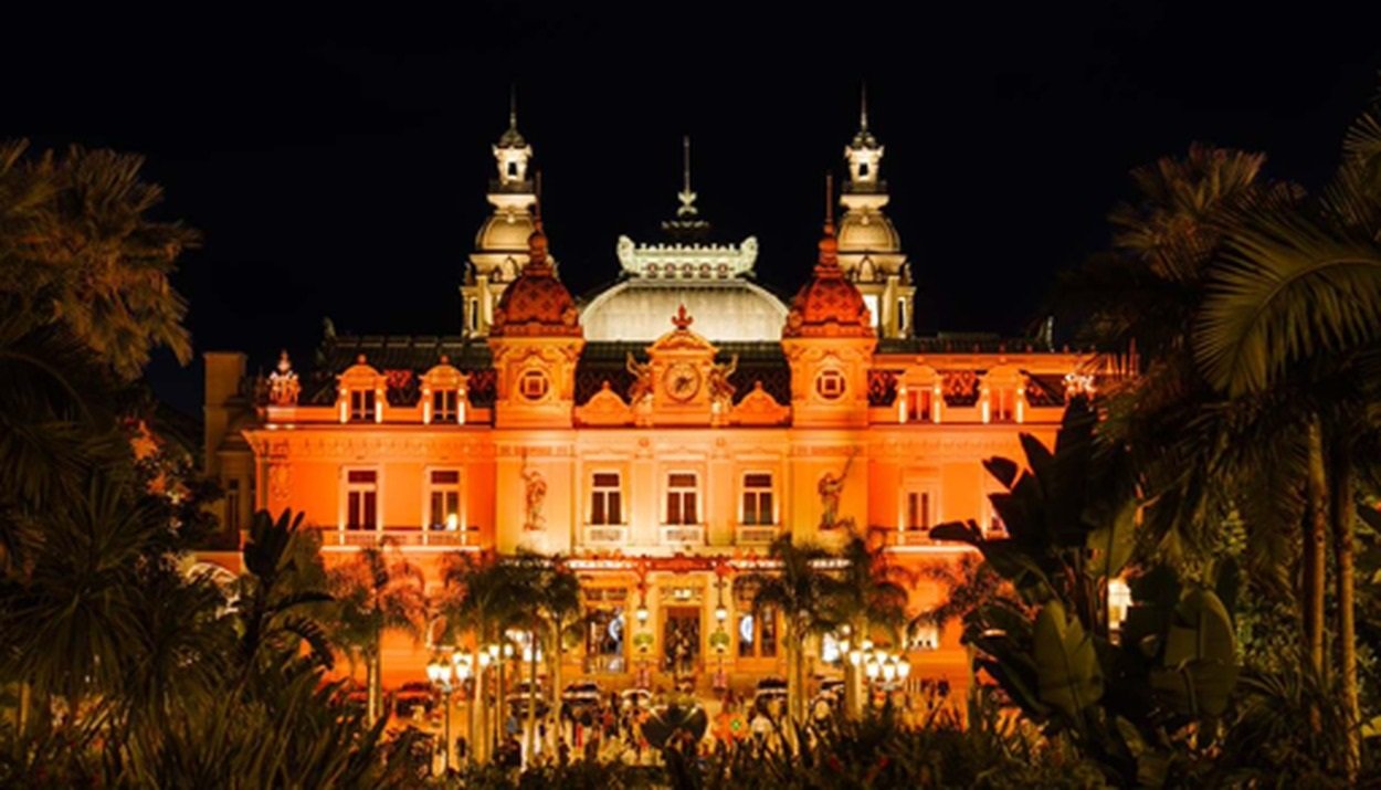 Monaco celebra Halloween con magia e sapori speciali