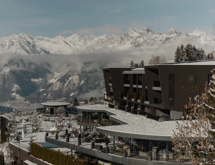 Avelengo, inverno da sogno tra chalet, spa e piste da sci